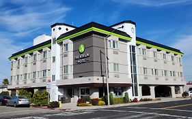 The Atrium Hotel - Sfo Airport Free! - Shuttle Bus - Parking - Wifi